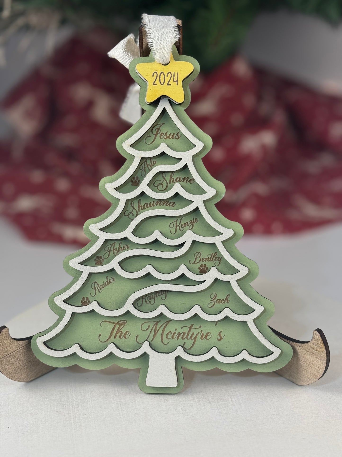 Personalized Family Christmas Tree